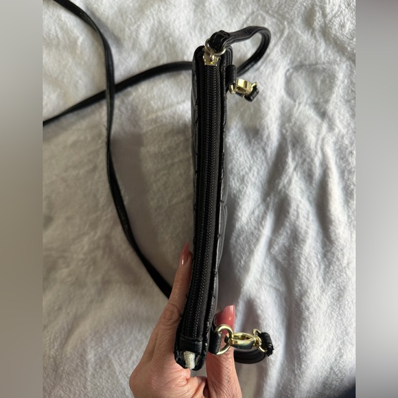 Betsey Johnson black quilted Wristlet/Crossbody Bag - Picture 5 of 9